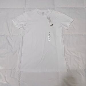 Uniqlo White Tee